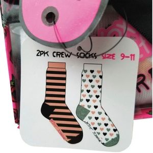 Betsey Johnson Accessories - 🆕 Betsey Johnson 2pk Crew Socks Betsey Johnson Accessories - 🆕 Betsey Johnson 2pk Crew Socks
